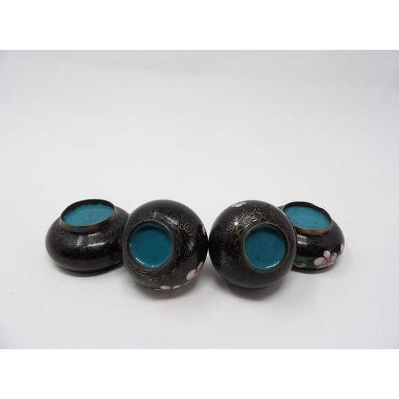 Pair Vintage Salt Cellars & Pepper Shakers Black w White Enamel Painted Flowers - Picture 10 of 12